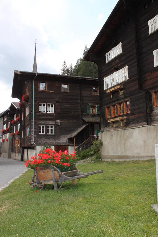 Apartament Jentsch Haus Goms Zewnętrze zdjęcie